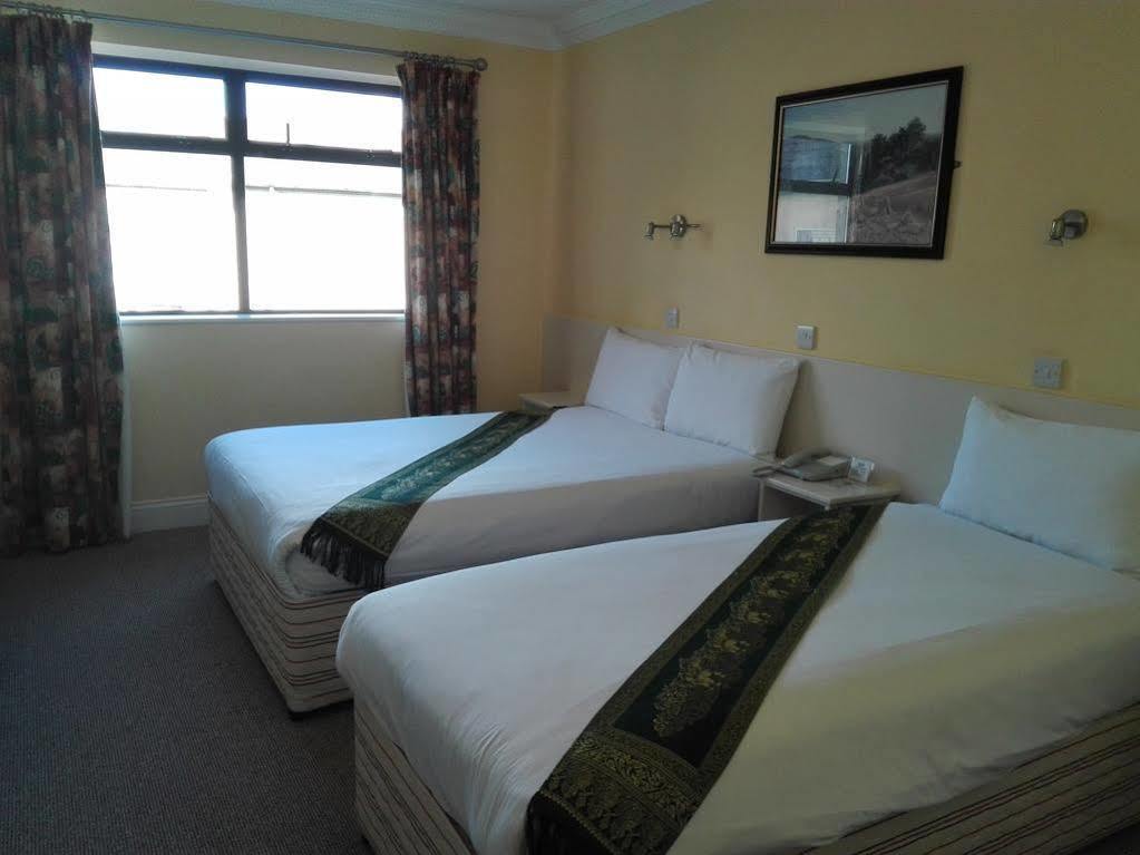 Imperial Hotel Lodge Lisdoonvarna Esterno foto